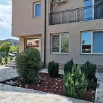 Вилла Sidef Mamaia Nord Se Inchiriaza Integral